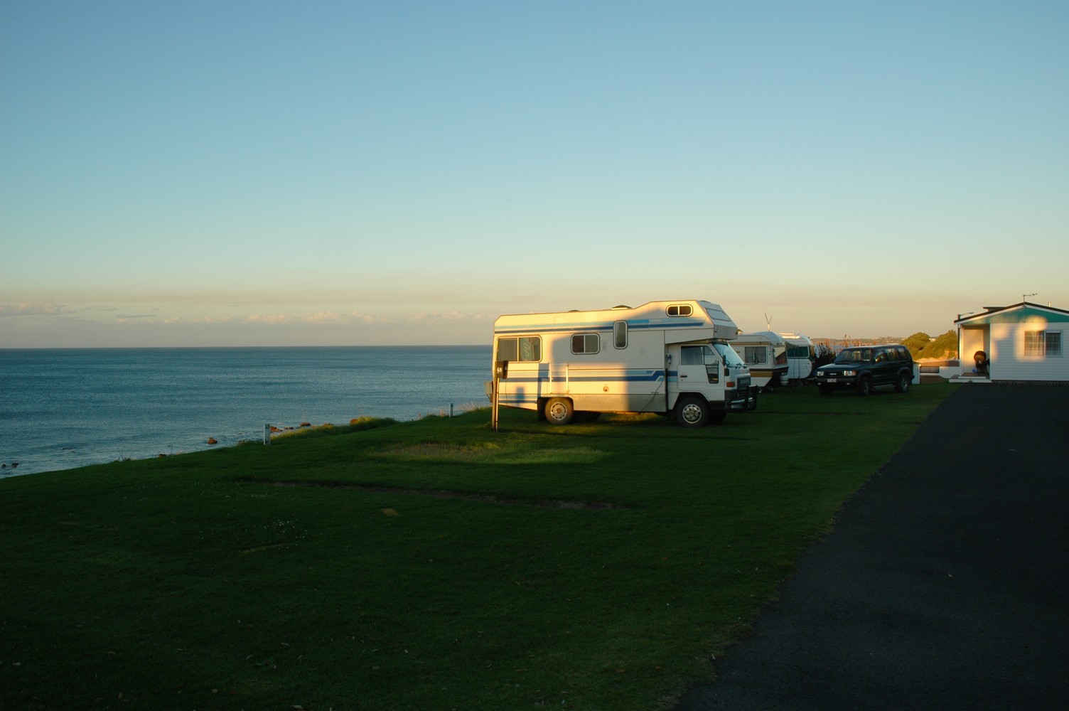 464   06 02   New Plymouth